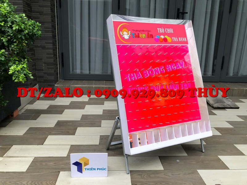 bàn thả banh plinko trúng thưởng