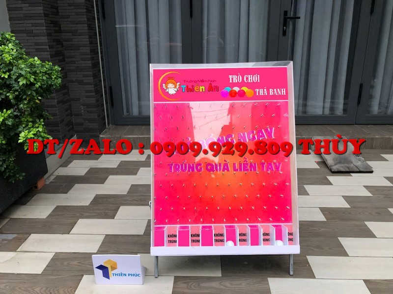 bàn ziczac thả bóng trúng thưởng