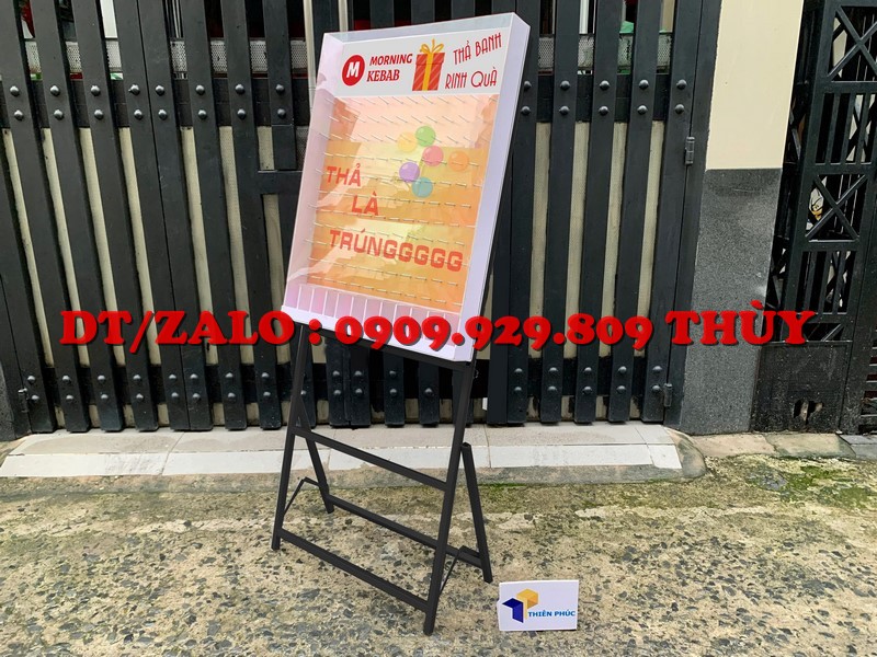bảng ziczac thả bóng may mắn