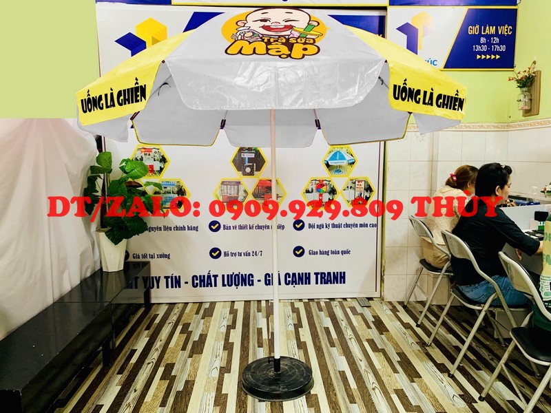 dù che quán trà sữa