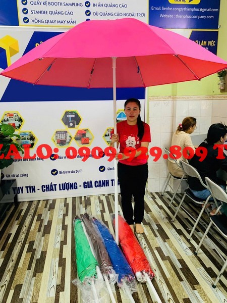 dù che xe đẩy bán hàng giá rẻ