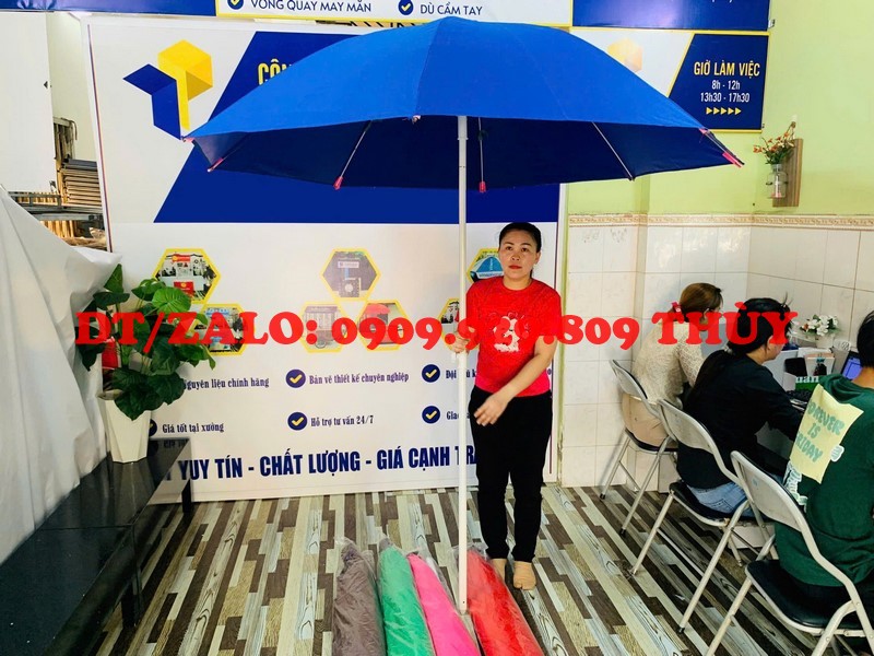 dù che xe đẩy bán hàng rong