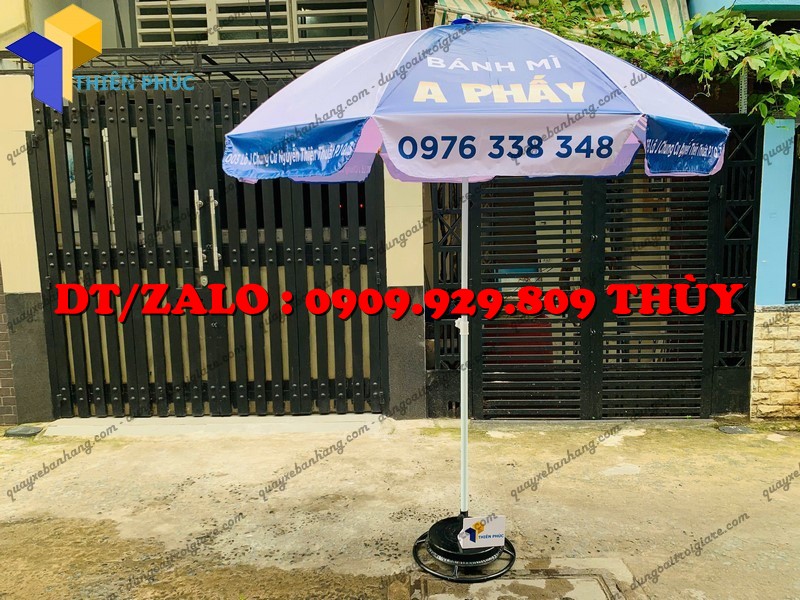 ô dù che xe bánh mì