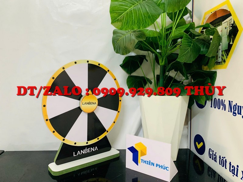 Vòng quay mini cho công ty bằng gỗ