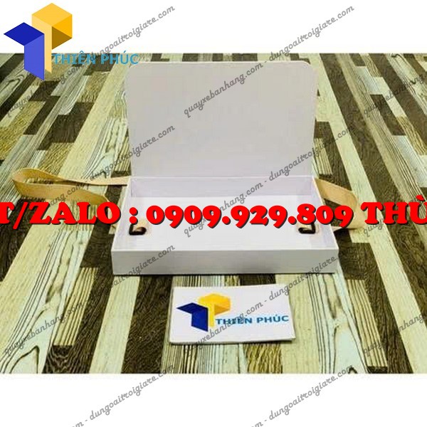 xưởng sản xuất hay sampling bán hàng quảng cáo